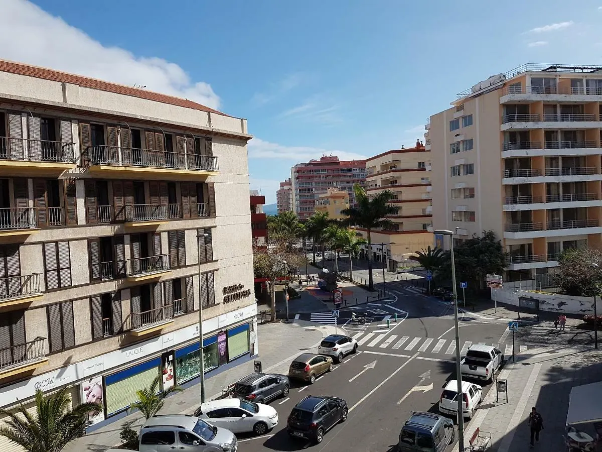 푸에르토 드 라 크루즈 Centrico Apartamento Con Balcon Cerca De La Playa 아파트