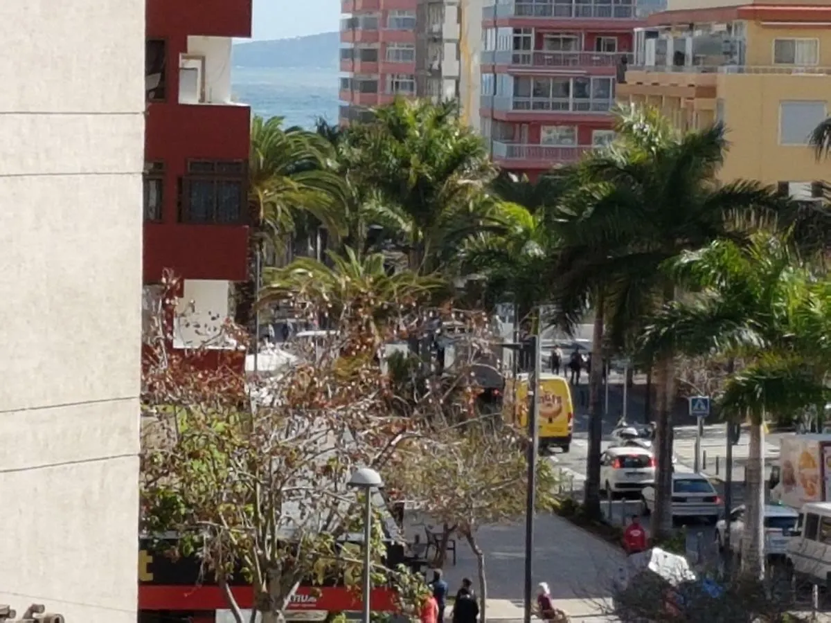 푸에르토 드 라 크루즈 Centrico Apartamento Con Balcon Cerca De La Playa 아파트